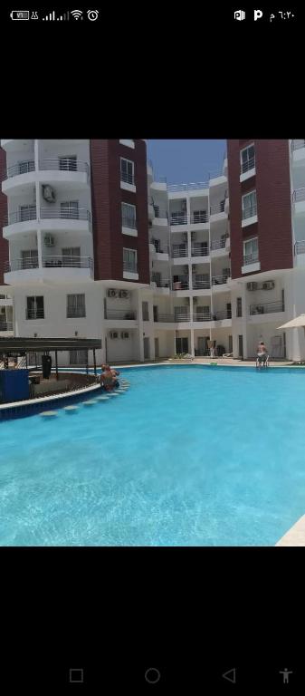 Bazén v ubytování One bedroom apartment in Aqua palm resort before Al Gouna nebo v jeho okolí