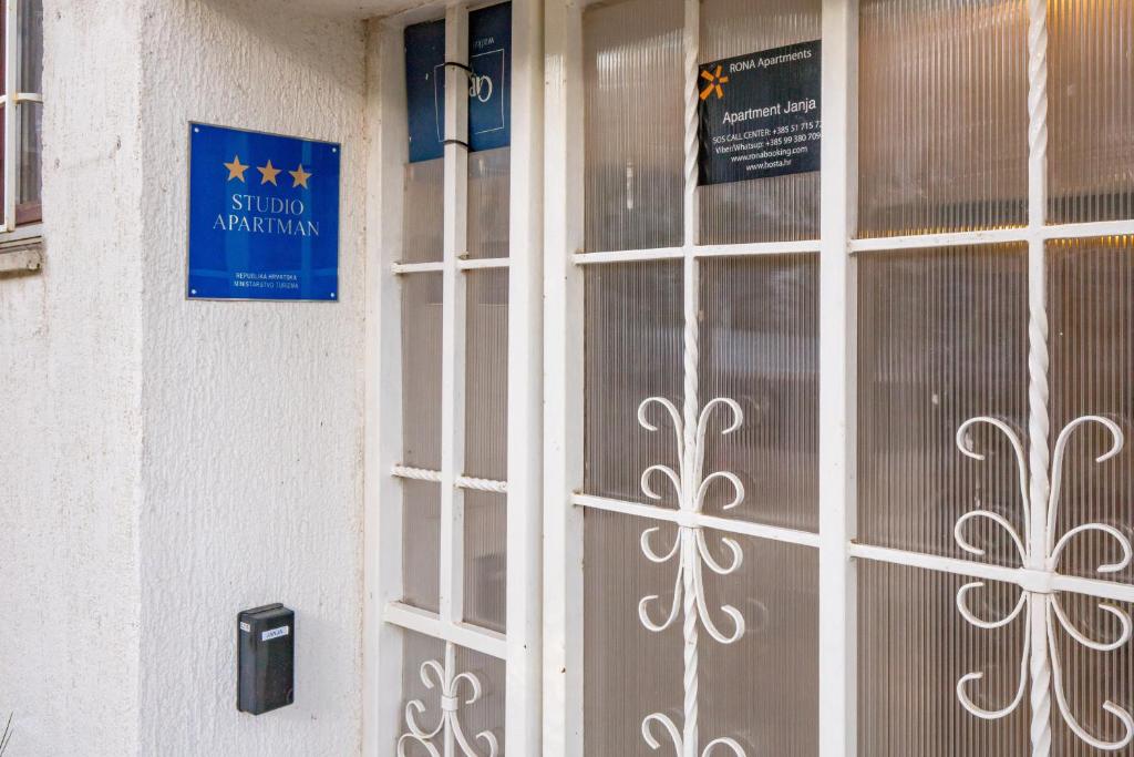 Zdjęcie z galerii obiektu Rona apartment Janja w mieście Barbariga