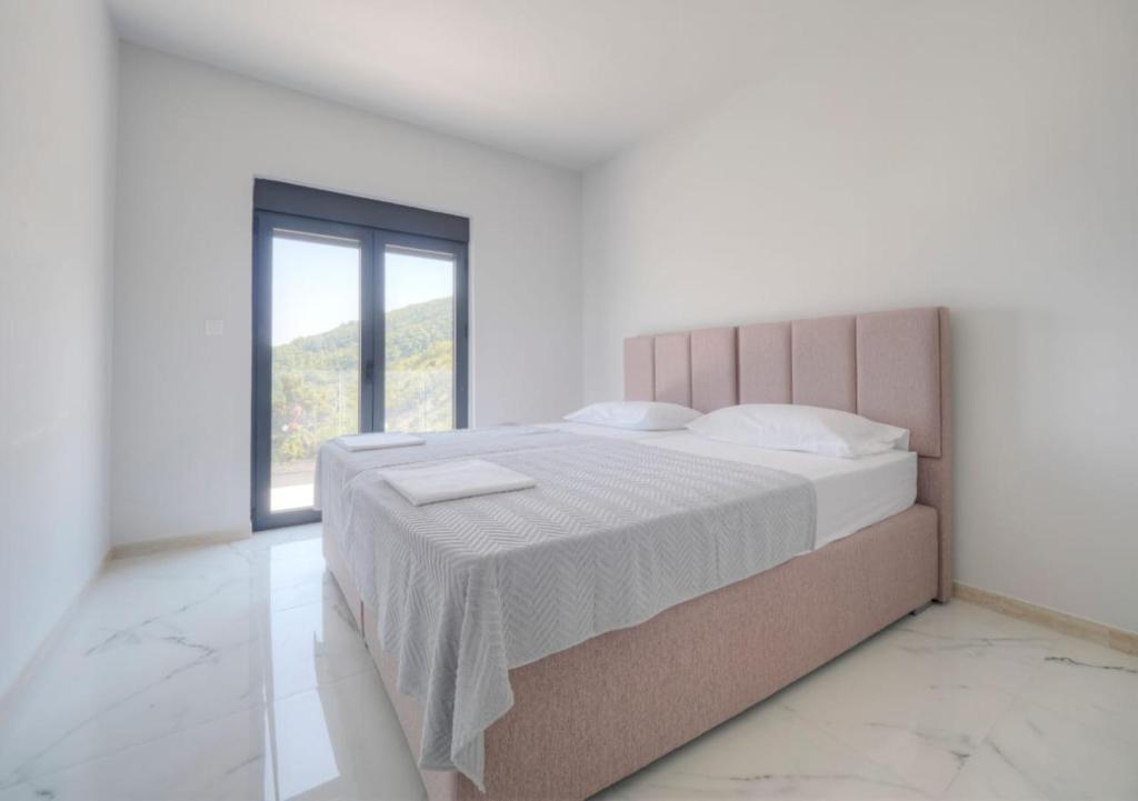 Krevet ili kreveti u jedinici u okviru objekta Seaview Villa with pool-Vanja