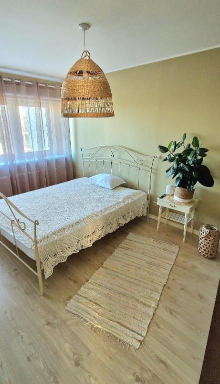 Postel nebo postele na pokoji v ubytování Pae külaliskorter