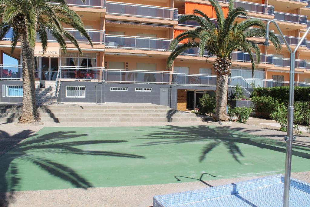 The swimming pool at or close to PLAYA DORADA I Séptimo