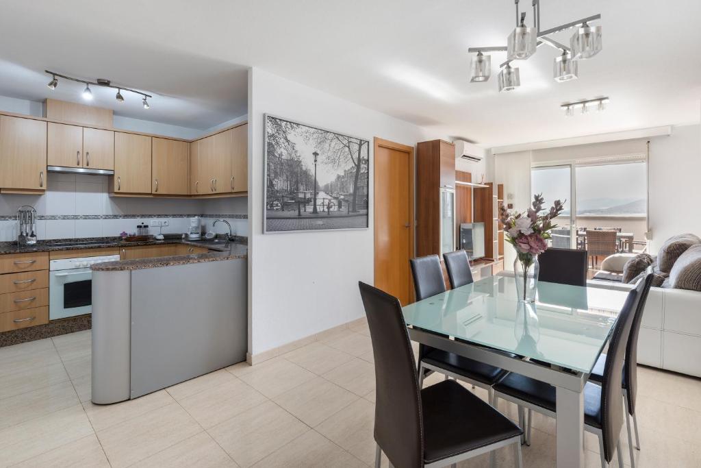 Kuchyň nebo kuchyňský kout v ubytování Apartamento Clayma