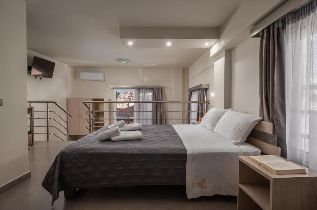 Sunshine Apartments - 1