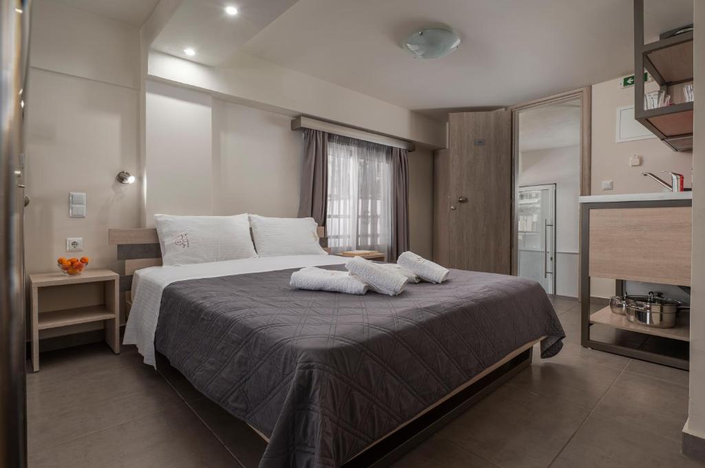 Sunshine Apartments - 4