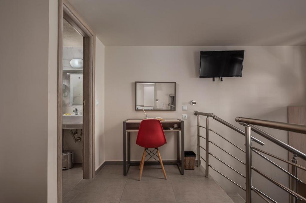 Sunshine Apartments - 6