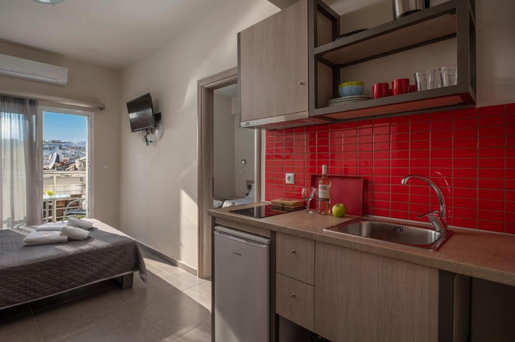 Sunshine Apartments - 18