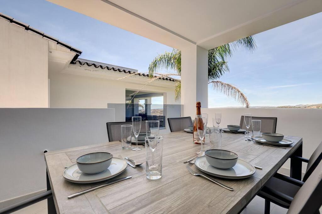 Fotografia z galérie ubytovania Luxurious Apartment at Estepona Hills with stunning views v destinácii Estepona