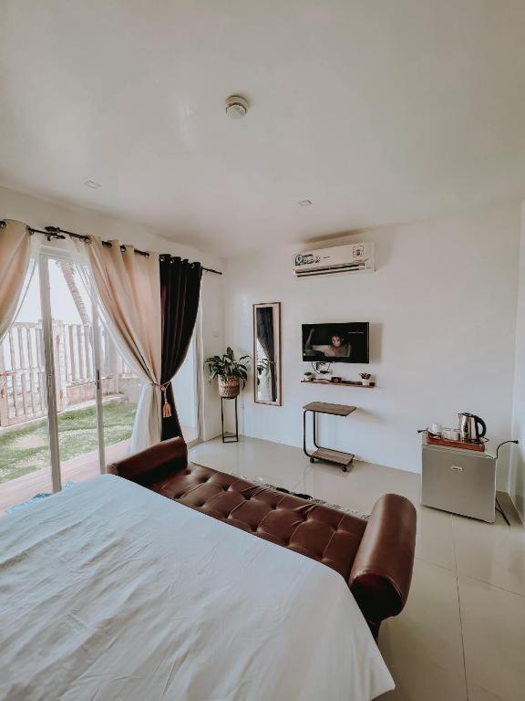 A Villas Resort & Restaurant - Deluxe Double Room With Terrace