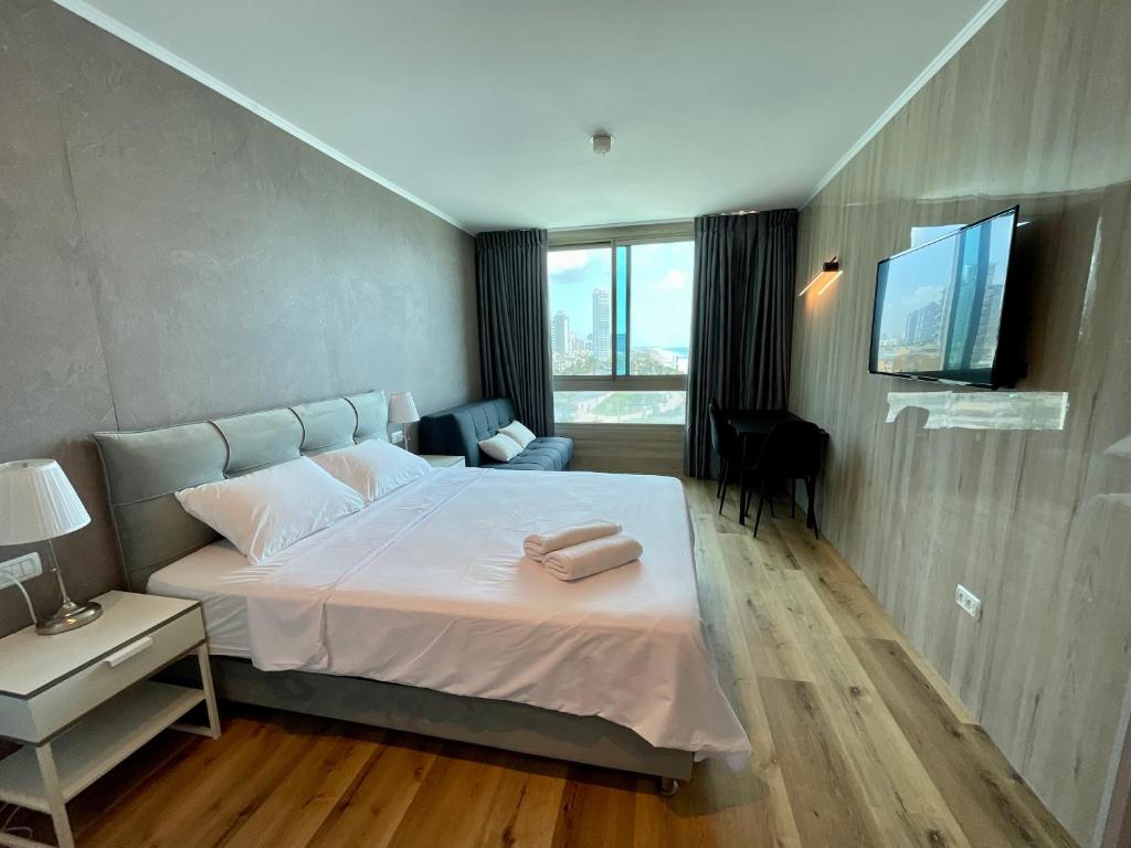 Carmel Holiday Apartments - King Studio Mit Sofa Bett