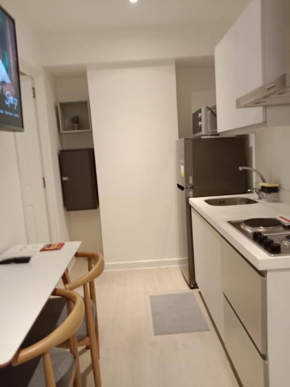 Gallery image of Azure Residences by Van Florendo in Manila