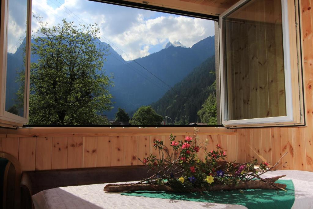 Nespecifikovaný výhled na hory nebo výhled na hory při pohledu z bed and breakfast