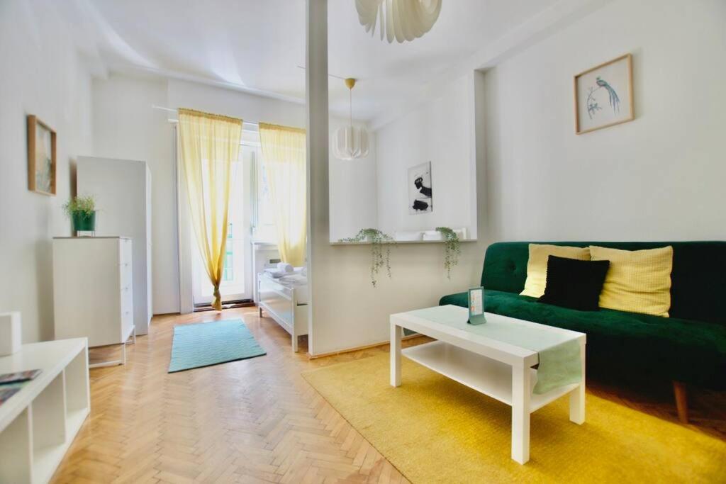 Studio Apartment by Hi5 Buda Side Studio, Budapest (updated prices 2024)