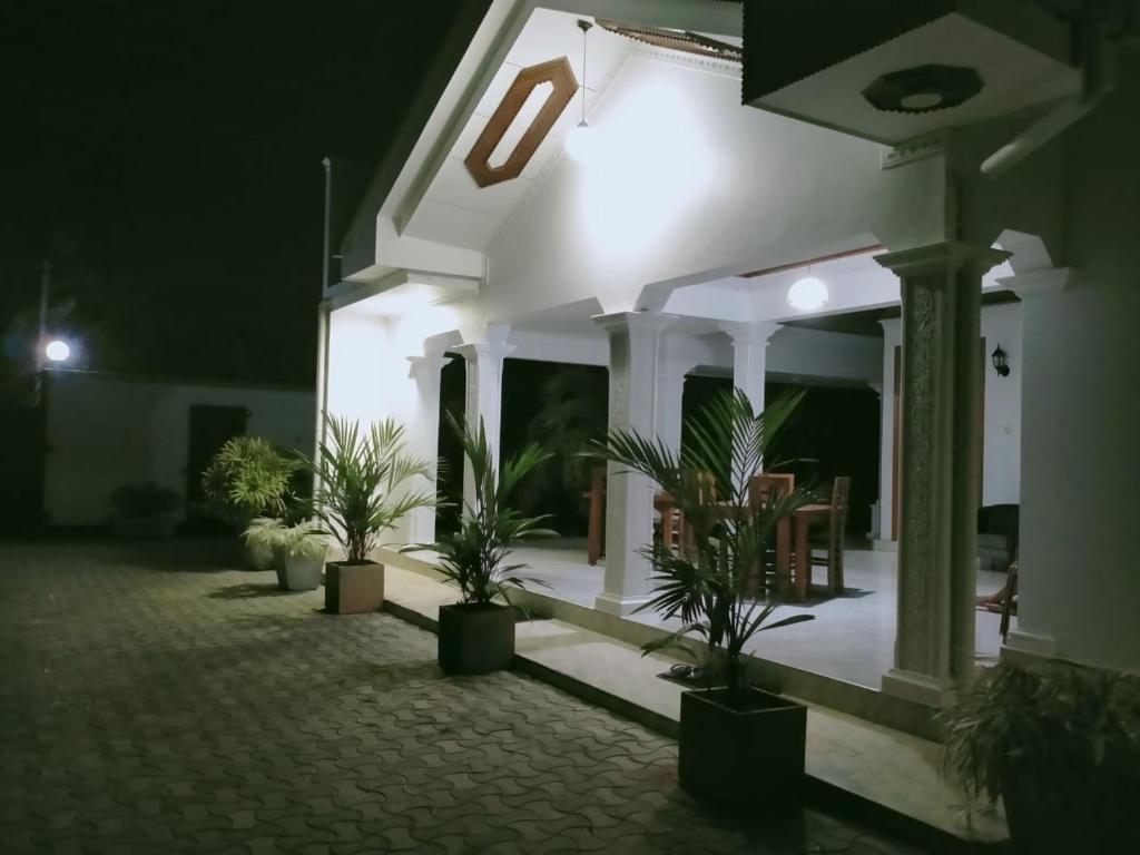 Fotografie z fotogalerie ubytování holidays hotel v destinaci Dummaladeniya East