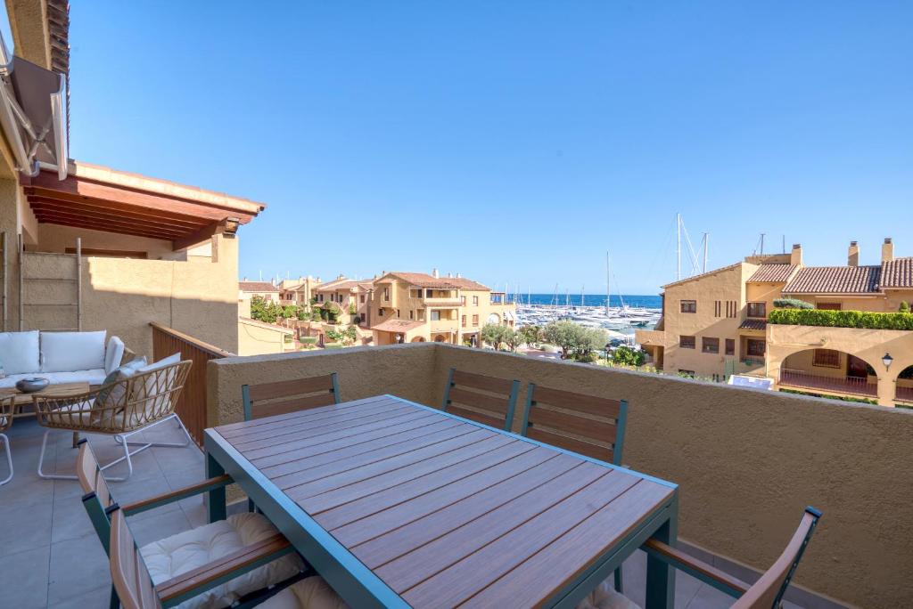 Blue Greenwich Port, Altea – Updated na 2023 Prices
