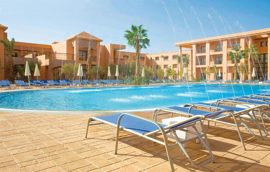 Bazén v ubytování Labranda Targa Aqua Parc nebo v jeho okolí