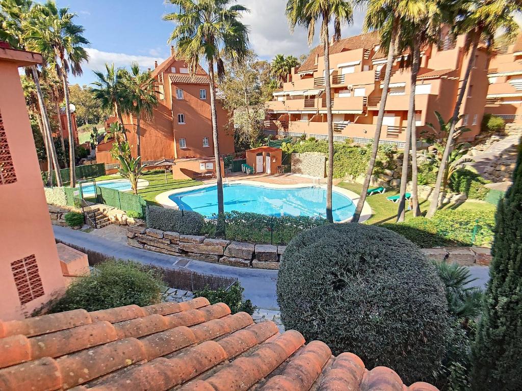 Basen w obiekcie 2231 - Amazing 3 bedrooms with 3 sunny terraces lub w pobliżu