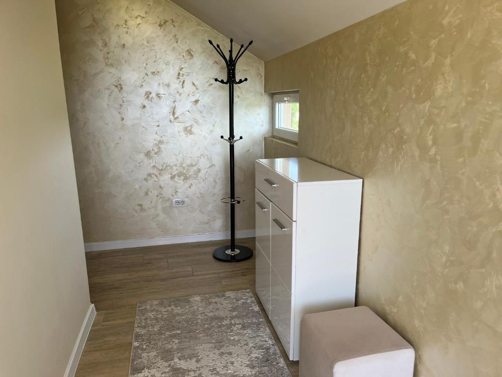 Apartment Helena Airport - 2