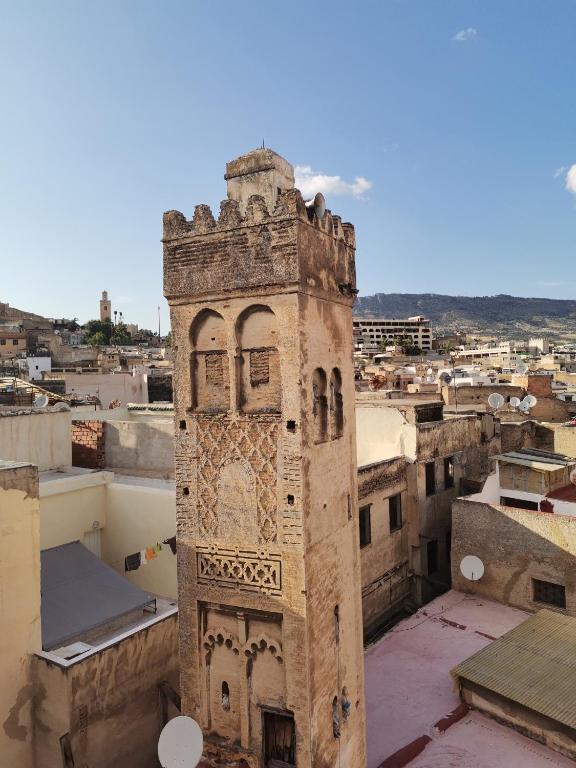 Nespecifikovaný výhled na destinaci Fès nebo výhled na město při pohledu z penzionu