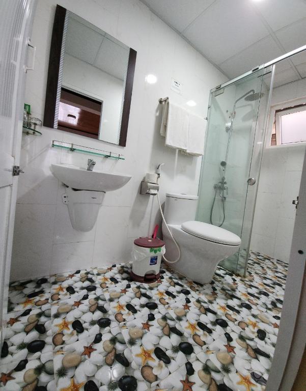 Koupelna v ubytování Bình Đào Hotel - Khách sạn ngay trung tâm giá rẻ