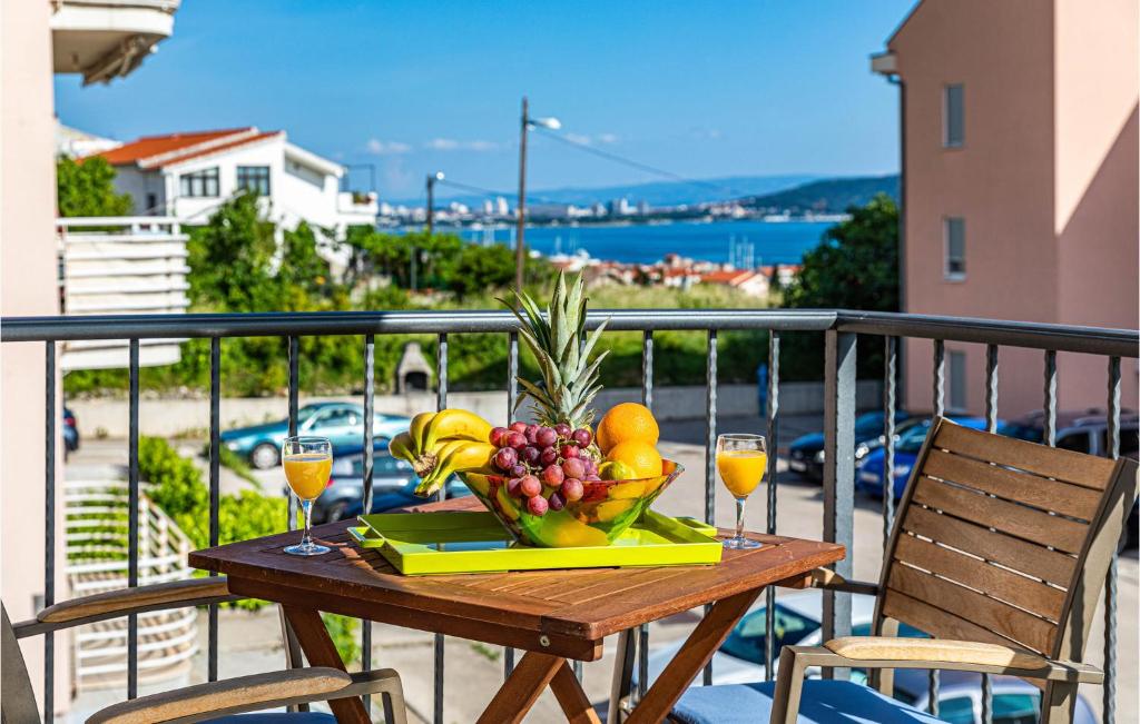 Amazing Apartment In Kastel Kambelovac