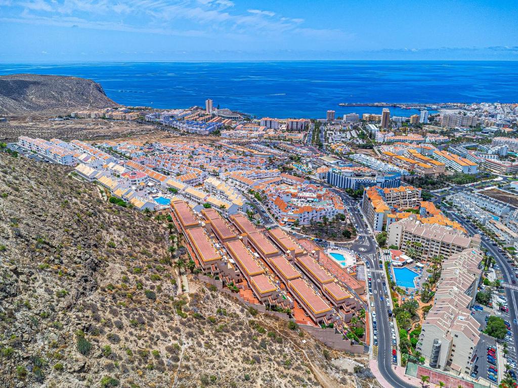 Apartamentos Top floor view apartment en Los Cristianos, Tenerife