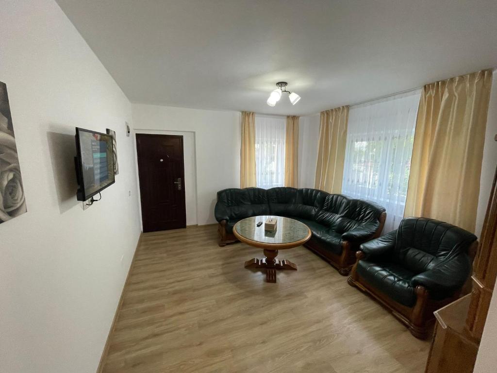 Cazare apartamente LAVI-TOUR Tg Neamț - Apartamento De Una Habitación