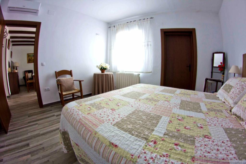 Postel nebo postele na pokoji v ubytování Casa Rural Los Mayorales