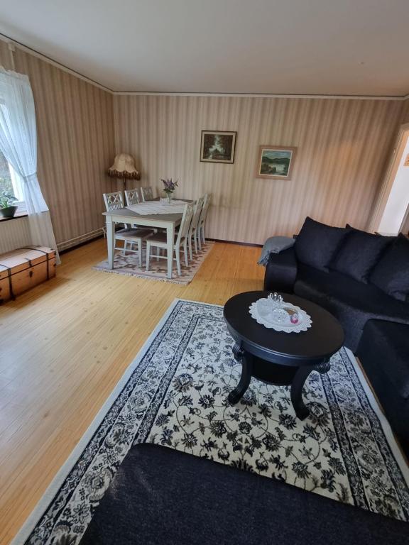 Posezení v ubytování Gamla Kooperativa