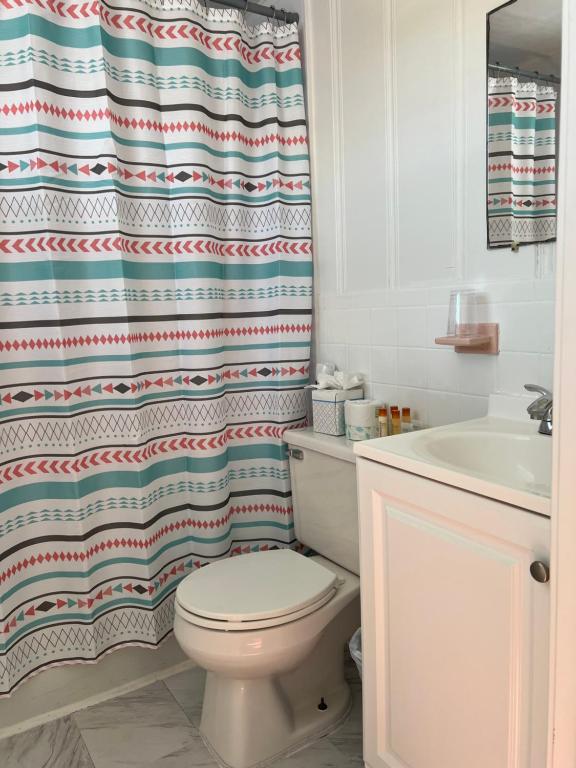 Surfside Inn Chatham - Vintage Decor 2 Queen Bed Ocean View