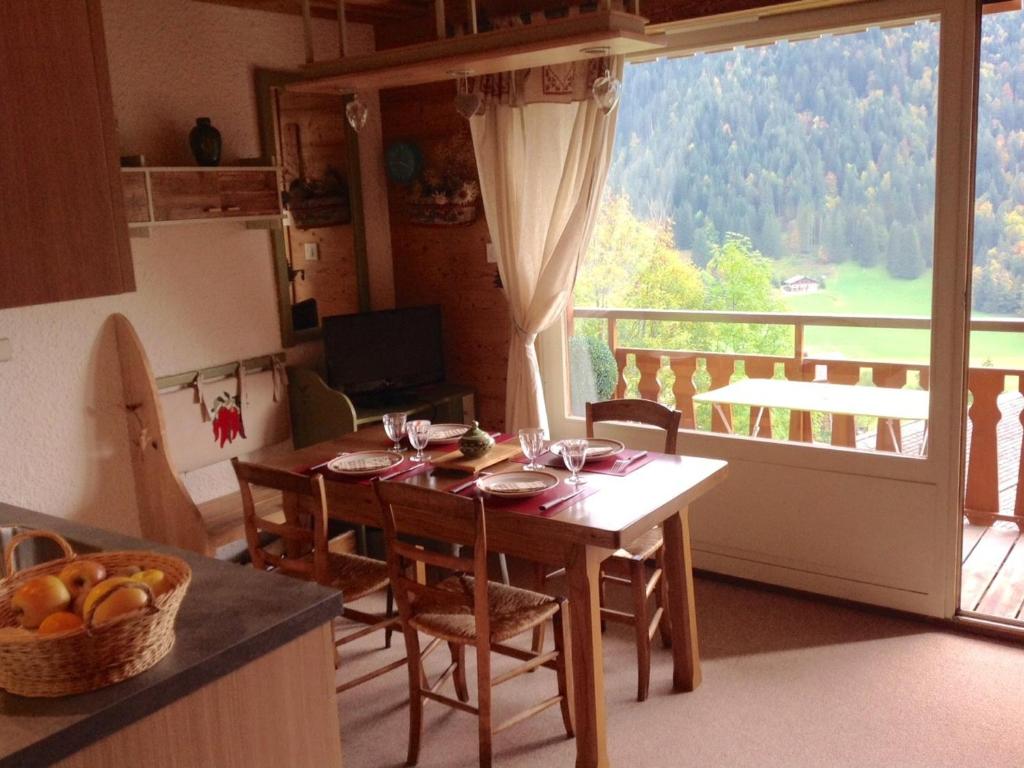 Gallery image of Appartement La Clusaz, 2 pièces, 5 personnes - FR-1-459-98 in La Clusaz