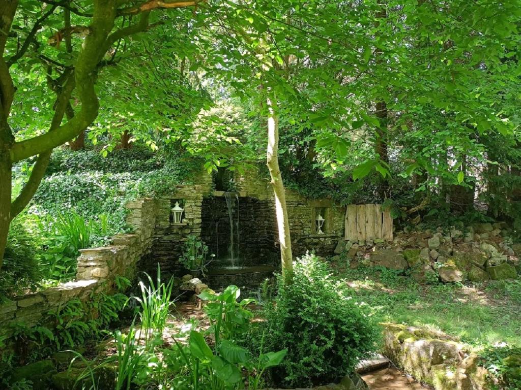 Le Moulin de Benneville chambres d'hôtes, petit déjeuner compris - 花园景双人间