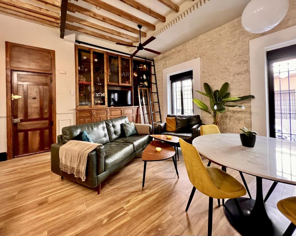 A charming Stand and Stay flat in Alicante