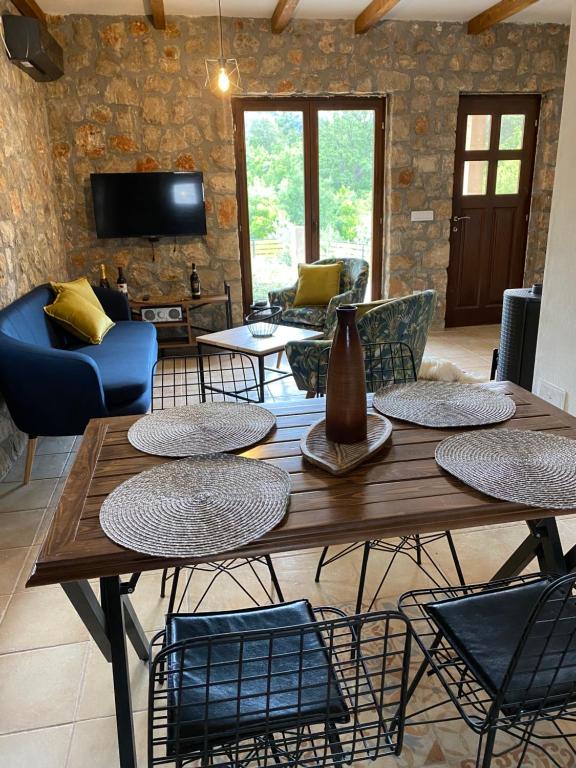Μια τηλεόραση ή/και κέντρο ψυχαγωγίας στο Guest House Mare