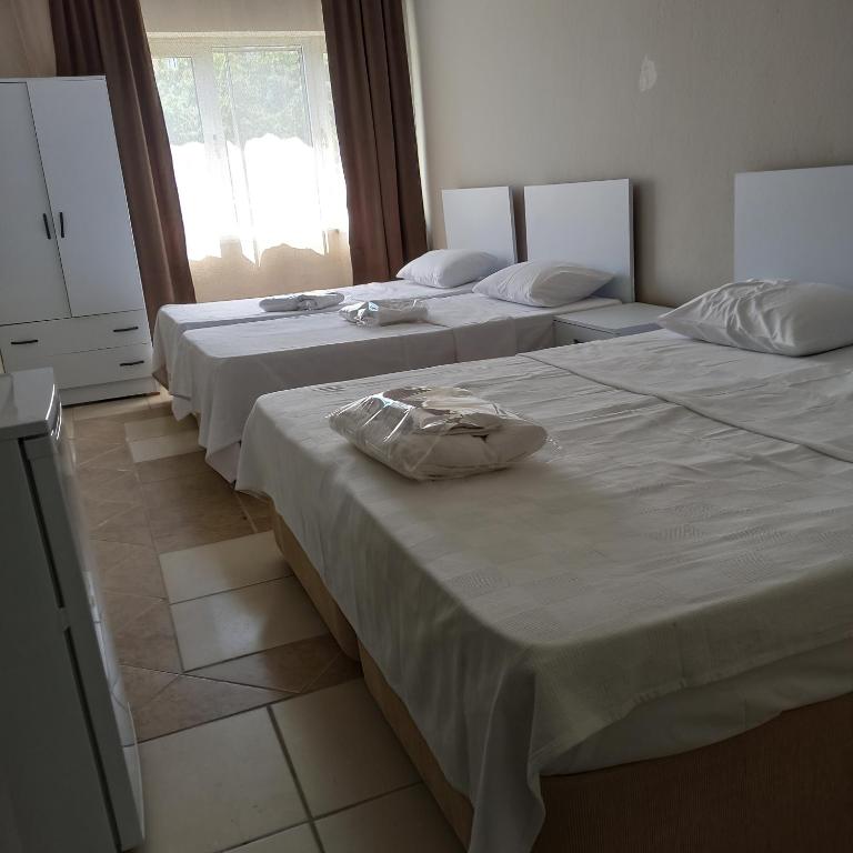Nilhan Otel - Vierfachraum