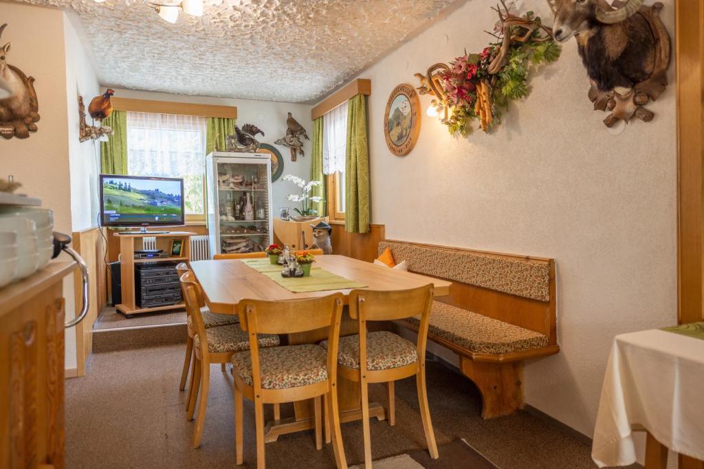 Kuchyň nebo kuchyňský kout v ubytování Haus Waldrast