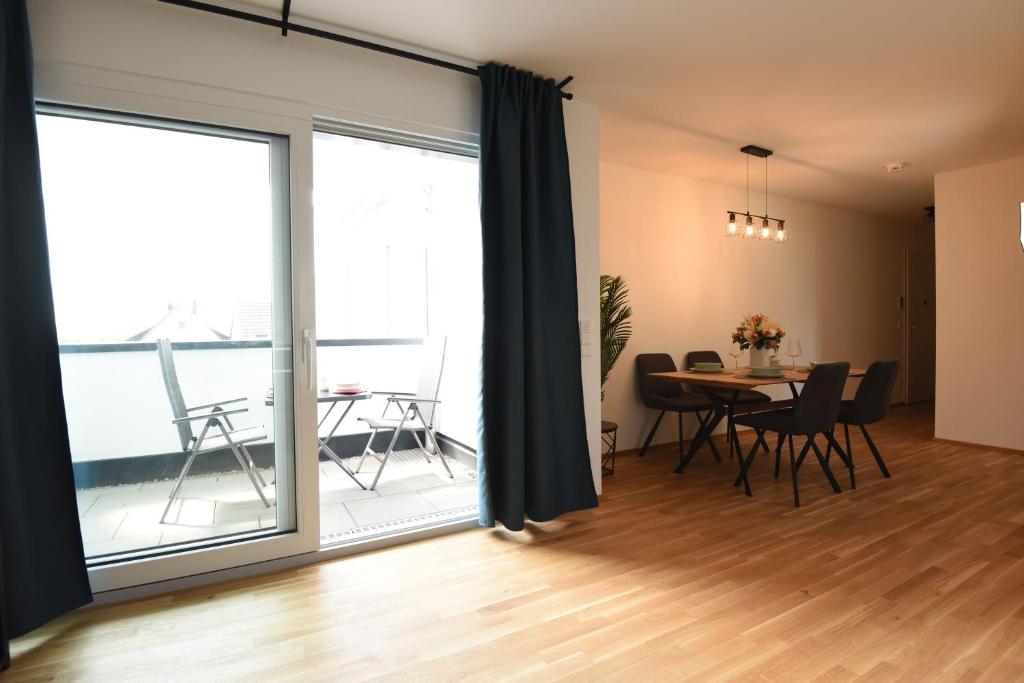 Fotografie z fotogalerie ubytování InHomeVision Neubau, Design, Balkon, Barrierefrei, WLAN v destinaci Markgröningen