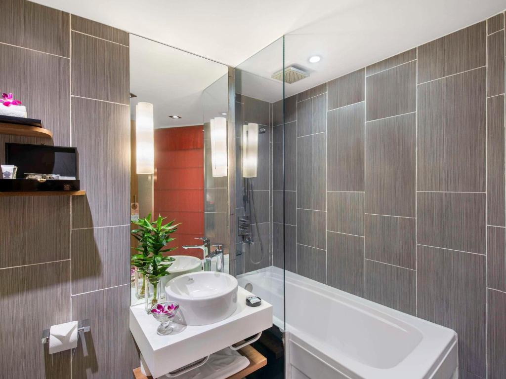 Koupelna v ubytování Mercure Hanoi La Gare Hotel