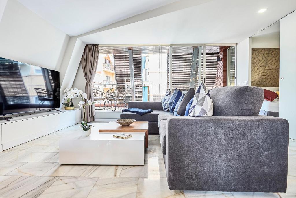 Hello Alicante Apartamentos - Resim 42