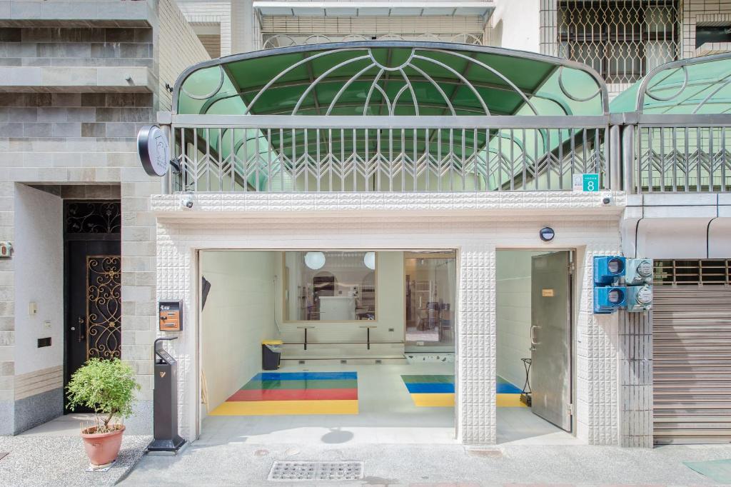 O edifício onde o quarto em acomodação particular está situado