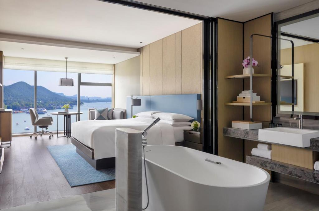Xuzhou Marriott Hotel Lakeview - Deluxe, Chambre D'hôtes, 1 Roi, Vue Sur Le Lac