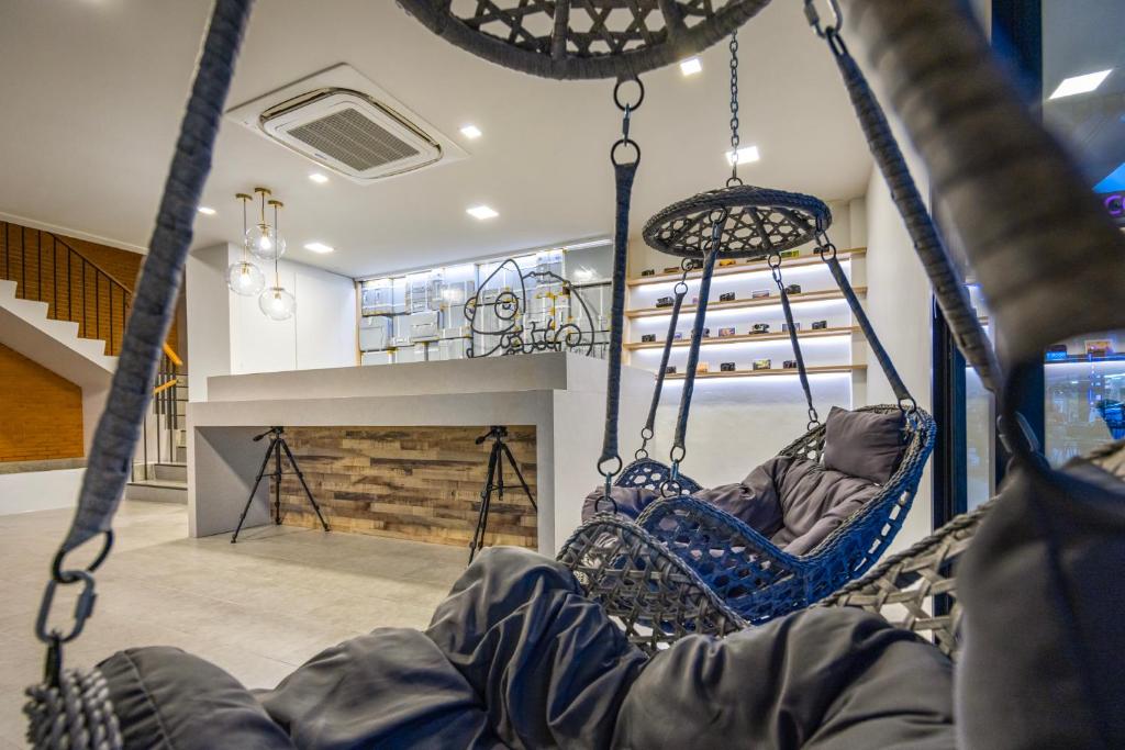 Chamemon Bed Phuket Town - Resim 10