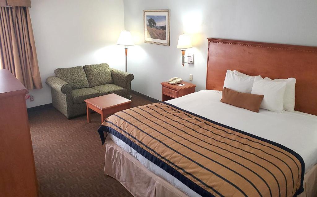 Coratel Inn & Suites by Jasper New Braunfels IH-35 EXT 189 - Camera Re
