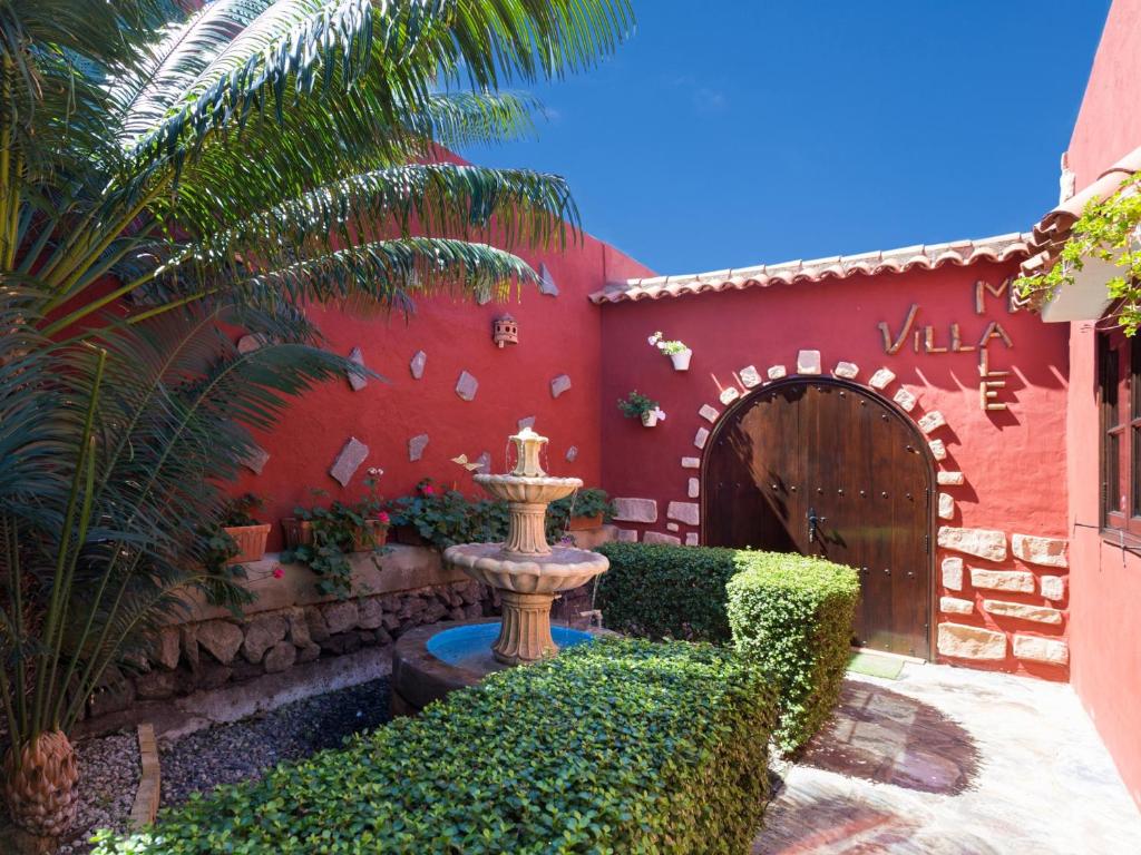 Zahrada ubytování Villa Male: Oasis de Tranquilidad con Piscina en el Corazón de Los Silos - ES-279-6