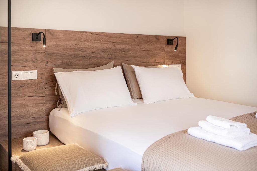 Postel nebo postele na pokoji v ubytování Lavender suite sea view