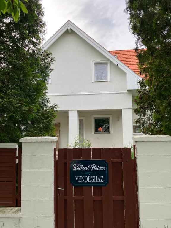 Wellrest Nature Vendégház 8265 Hegymagas, 6 Fenyősi utca kép - 1