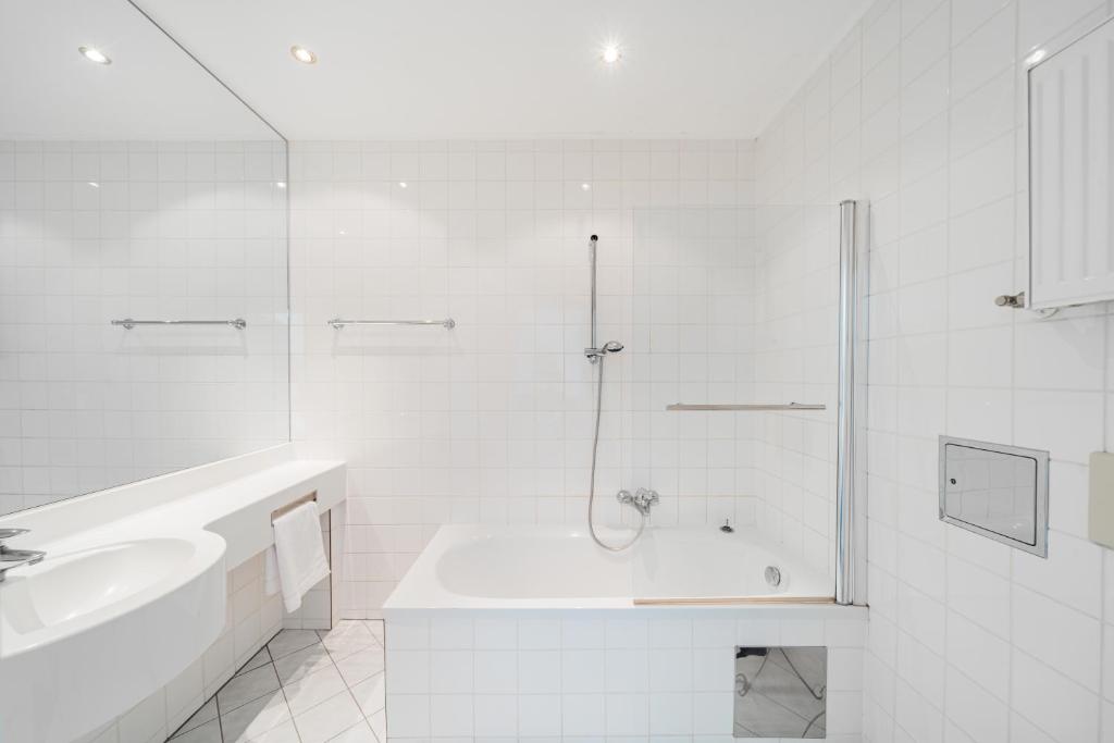 Self-Check-In Hotel Adlon - Resim 26