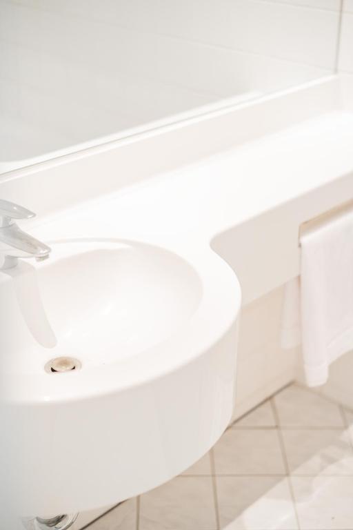 Self-Check-In Hotel Adlon - Resim 28