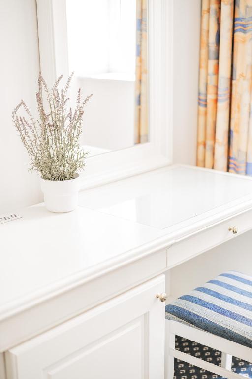 Self-Check-In Hotel Adlon - Resim 37