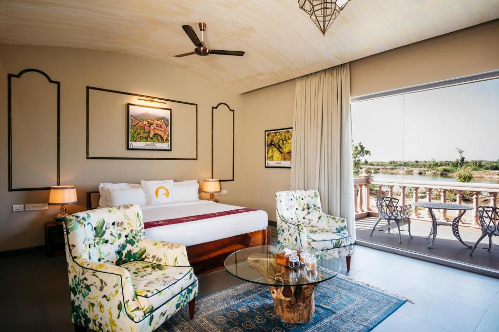 WelcomHeritage Cheetahgarh Resort & Spa - 豪华湖景室