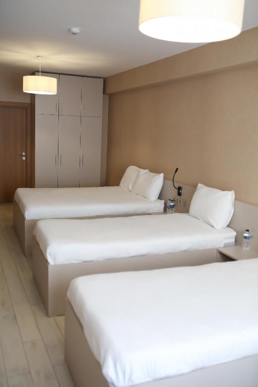 Cinas Hotel - Sala Quadruples